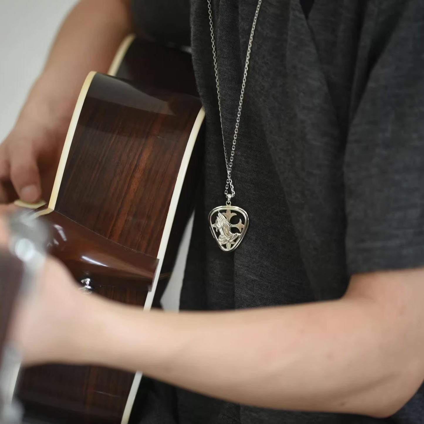 Guitar Pick Holder with Luminous Guitar Pick 925 Sterling Silver Pendant Necklace Jewelry Unisex