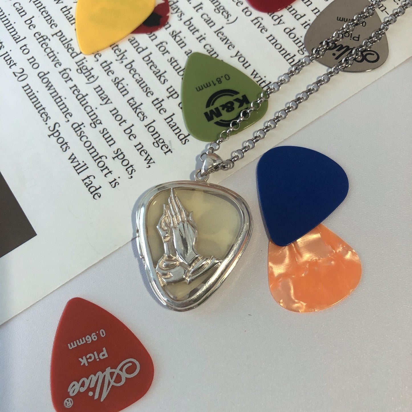 Guitar Pick Holder with Luminous Guitar Pick 925 Sterling Silver Pendant Necklace Jewelry Unisex