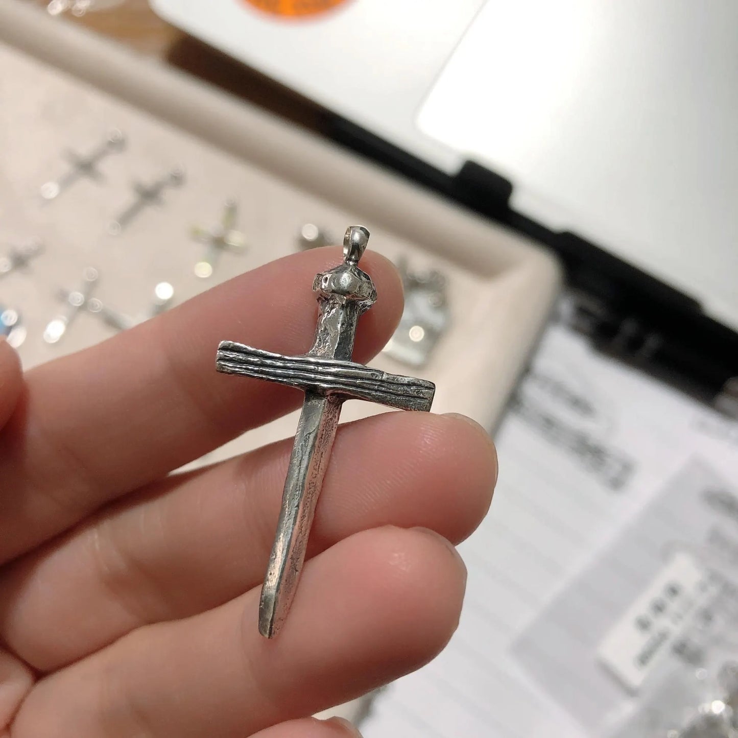 Wood and Nail - 925 Sterling Silver Vintage Cross Pendant Necklace Unisex
