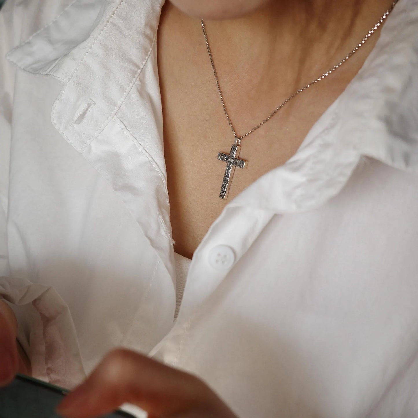 Rugged Path - 925 Sterling Silver Vintage Hammered Cross Pendant Necklace for Women