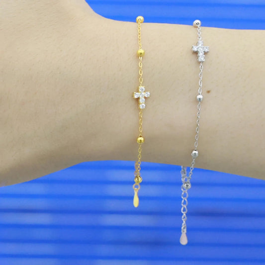 Chain of Love - 925 Sterling Silver Women’s Cross Bracelet with Moissanite