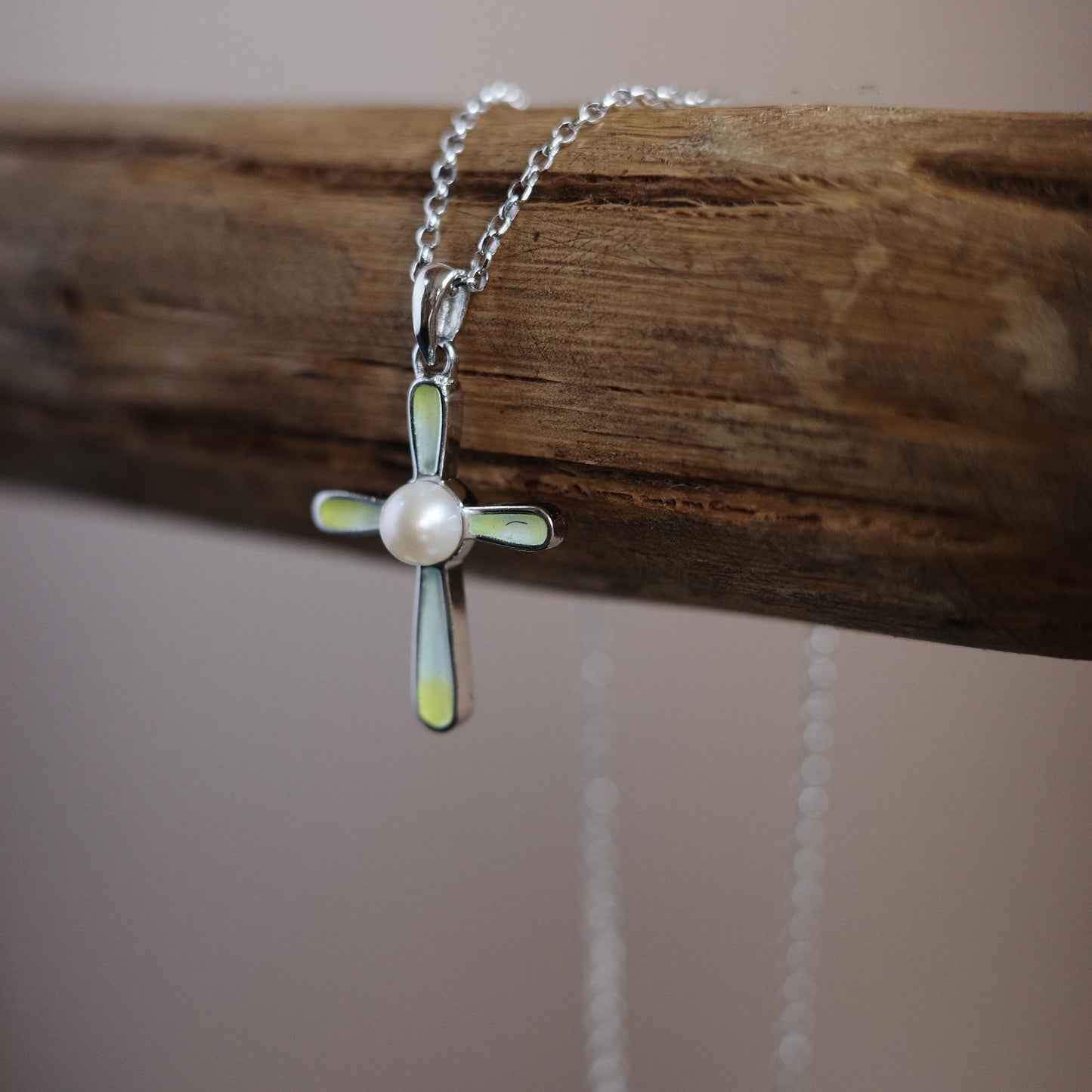 Vanilla Mountain - Pearl Enamel 925 Sterling Silver Cross Pendant Necklace for Women