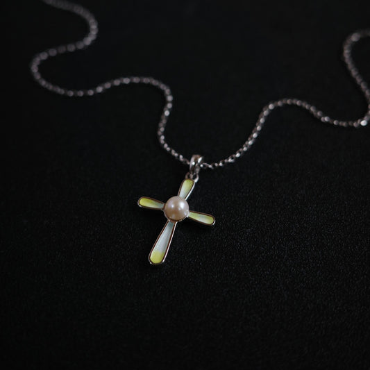 Vanilla Mountain - Pearl Enamel 925 Sterling Silver Cross Pendant Necklace for Women